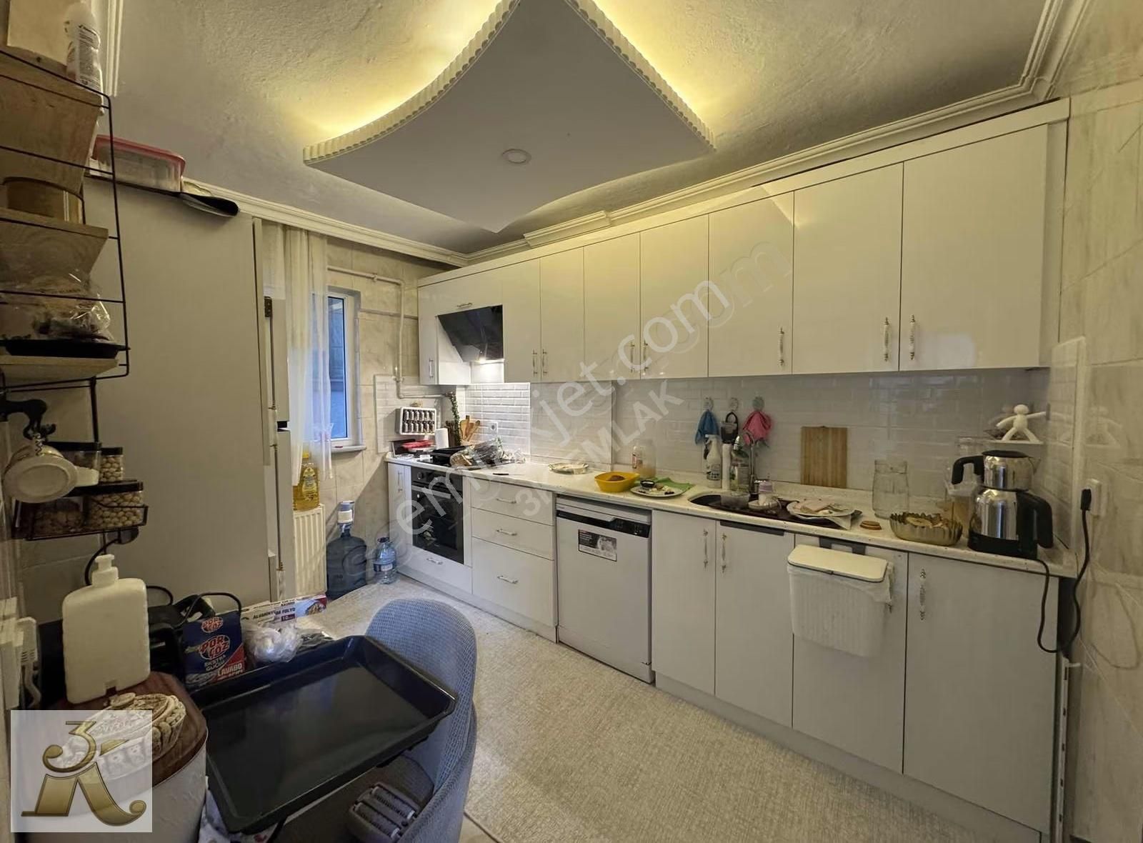 3k Emlak'tan Satılık 100 M2 İçi Sıfır Tadilatlı Ara Kat