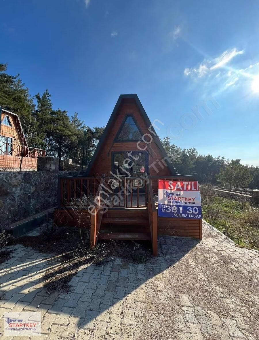 Bornova Yakaköy Satılık Ahşap Evli 295mt Arazi