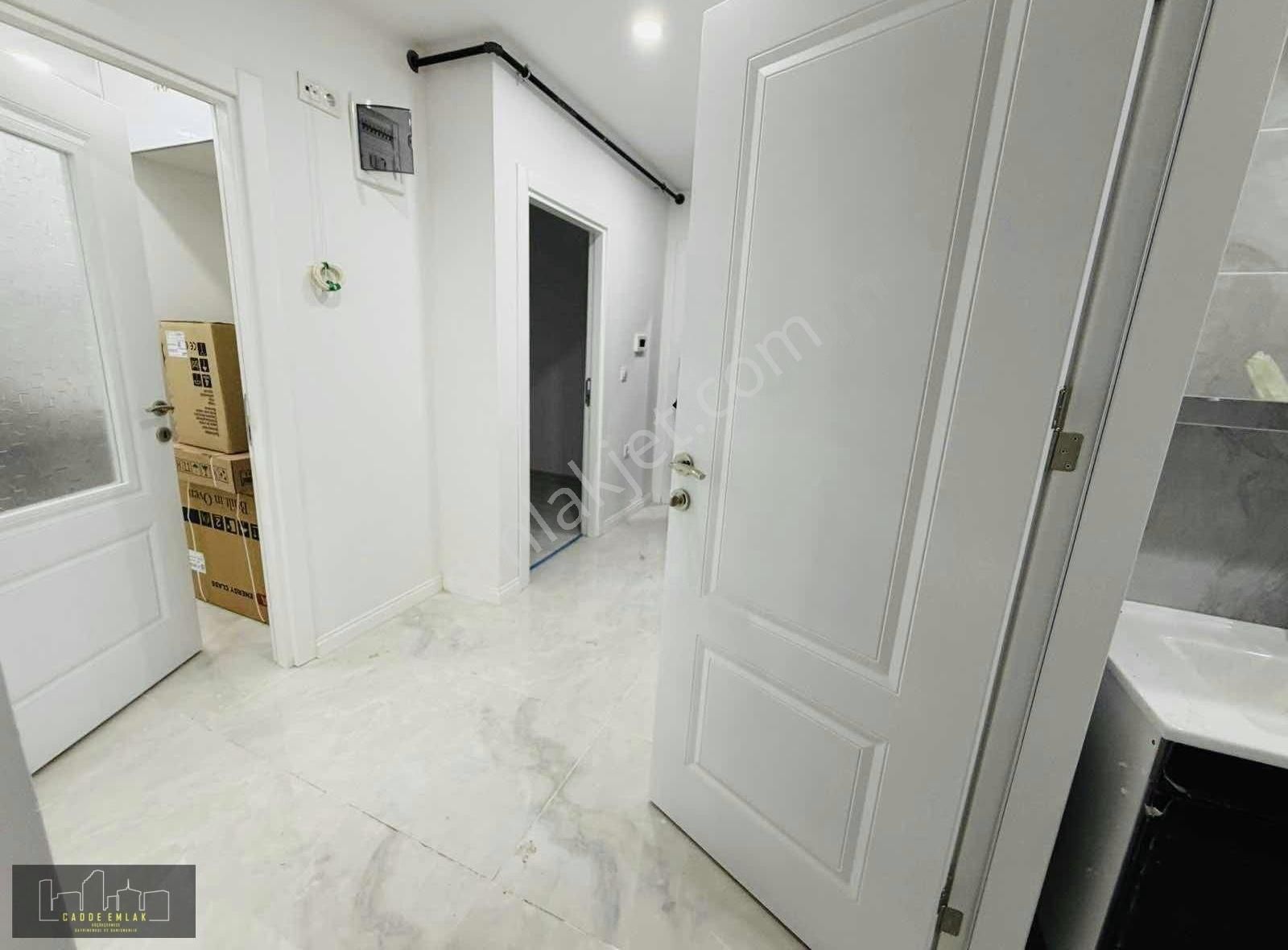 Cadde Emlak Cennet Mah Sıfır Otoparklı 2+1 100 M2 Ara Kat Daire - Görsel 11