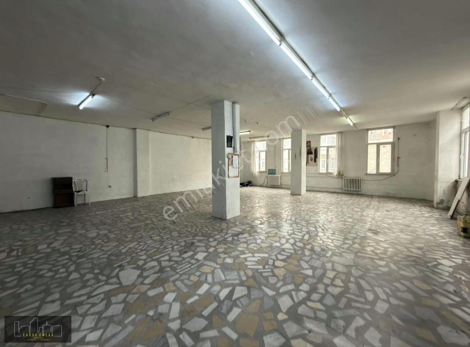 Cadde Emlak Gültepe Beşyola Çok Yakın 165 M2 Asansörlü Dükkan - Görsel 5