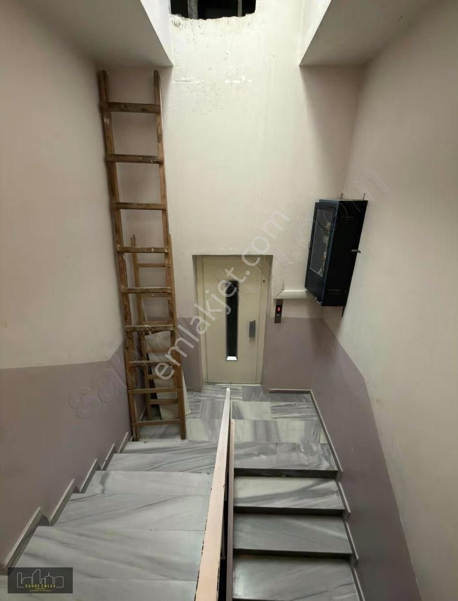 Cadde Emlak Gültepe Mah 2+1 110 M2 Asansörlü Masrafsız Çift Balk - Görsel 20