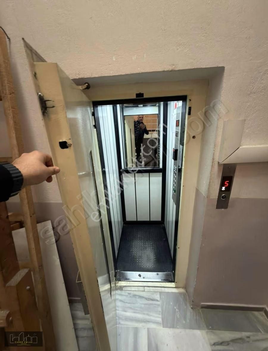 Cadde Emlak Gültepe Mah 2+1 110 M2 Asansörlü Masrafsız Çift Balk - Görsel 28