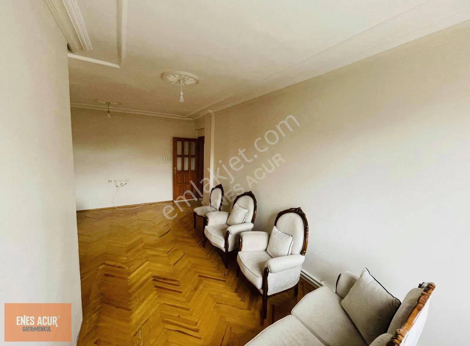 Enes Acur' Dan Hamzaoğlunda 3+1 Arakat Geniş Daire ! - Görsel 25