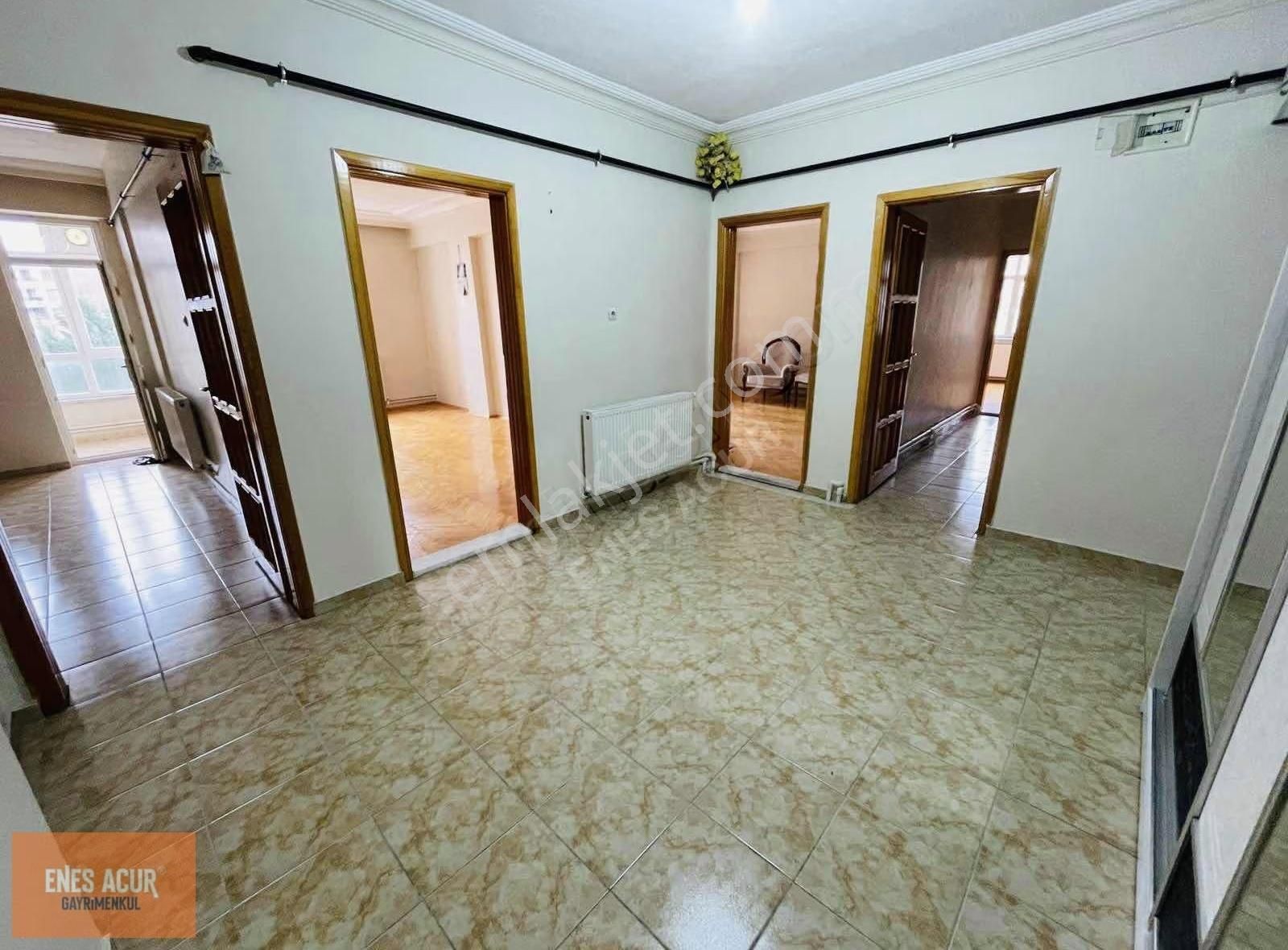 Enes Acur' Dan Hamzaoğlunda 3+1 Arakat Geniş Daire ! - Görsel 6