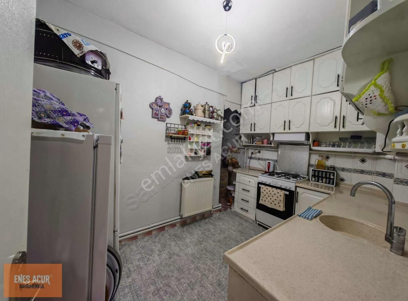 Enes Acur' Dan Cumhuriyet Mah. 3+1 Bakımlı Satılık Daire !