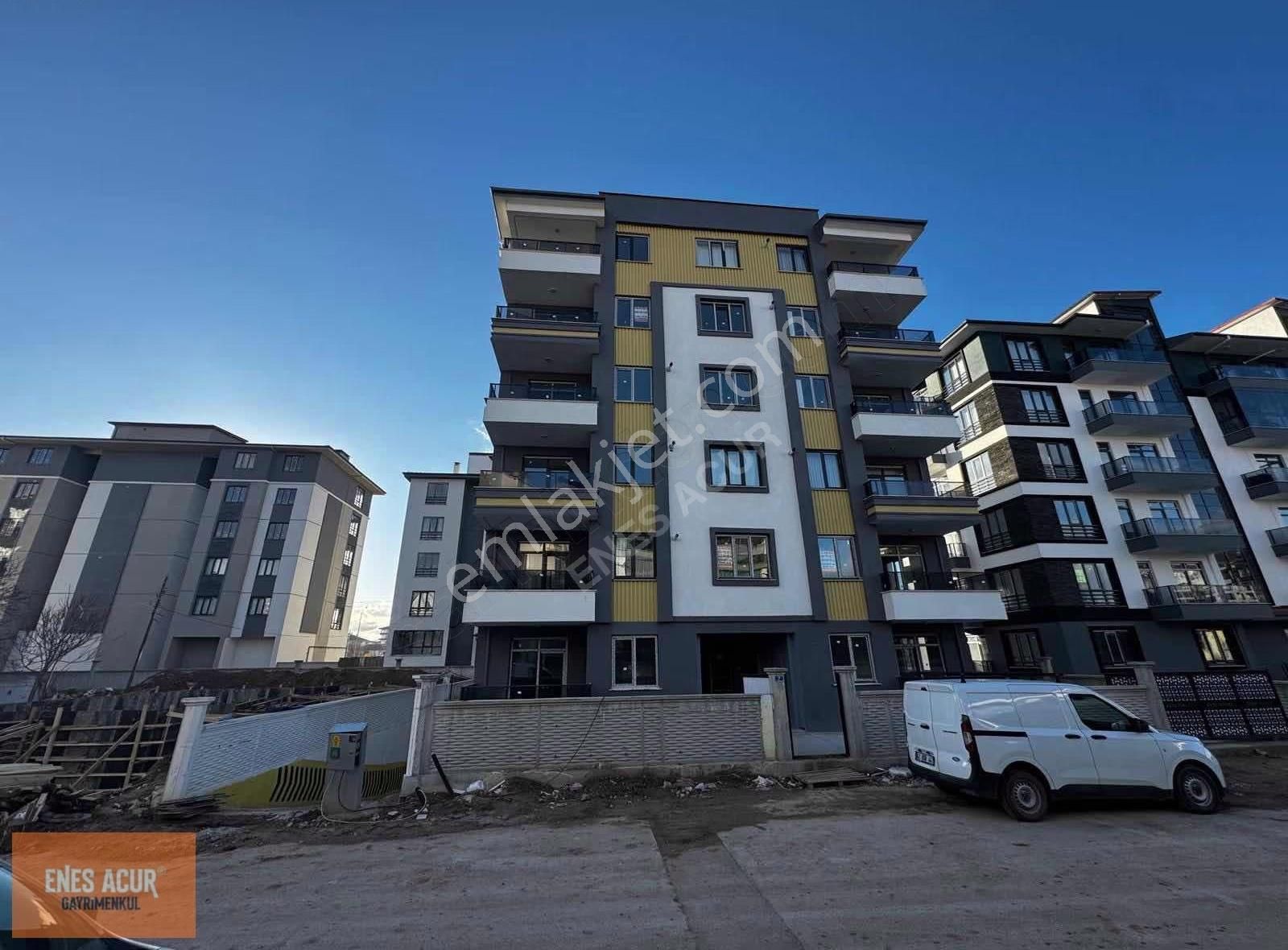 Enes Acur' Dan Akabe Mahallesinde 3+1 Kiralık Daire - Görsel 4