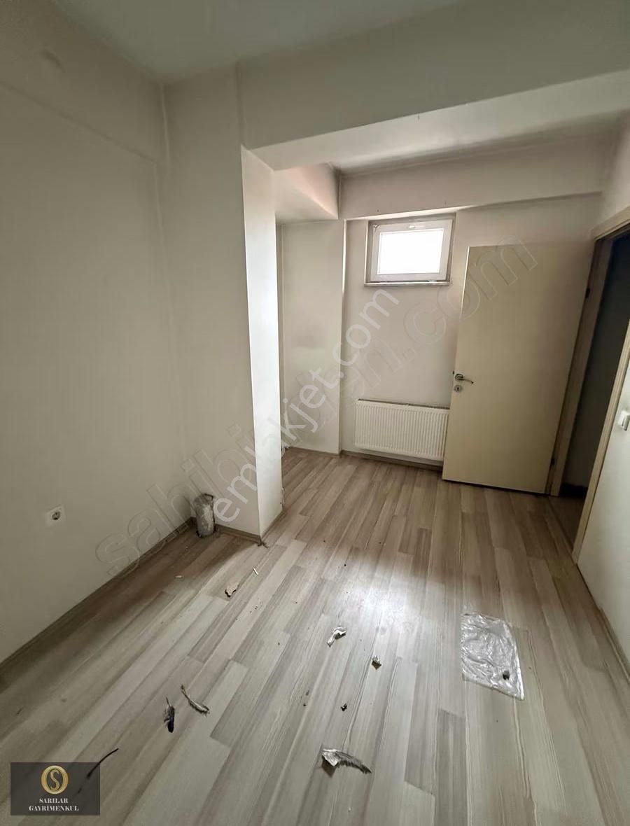 Sarılar Gayrimenkul'den Adliye Sarayı Karşısı 1+1 Kiralık Daire - Görsel 2