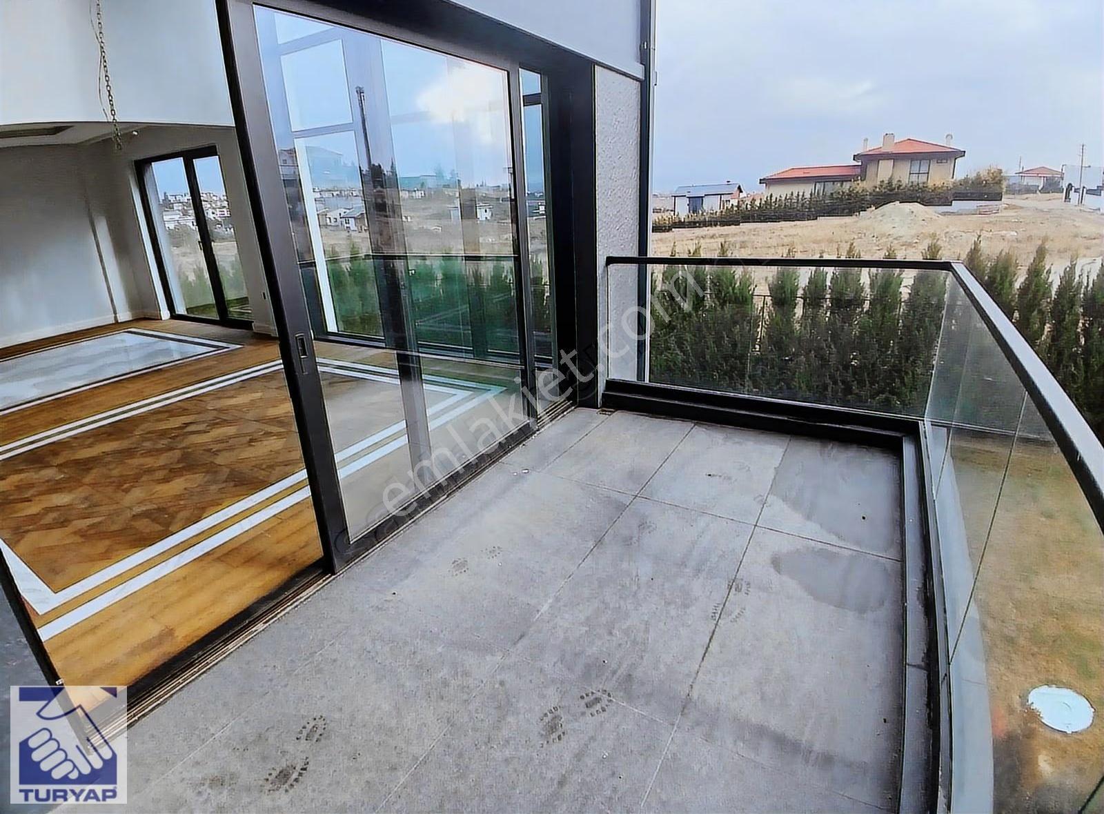 Gölbaşında Harika Konumda Eksiksiz Oturuma Hazır Villa - Görsel 22