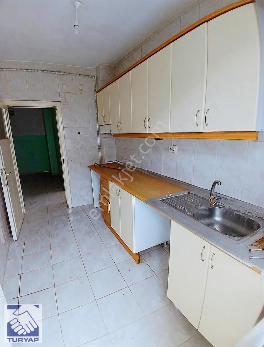Aşağıeğlencede Merkezi Konumlu Ara Kat Kiralık 3+1 Daire - Görsel 35