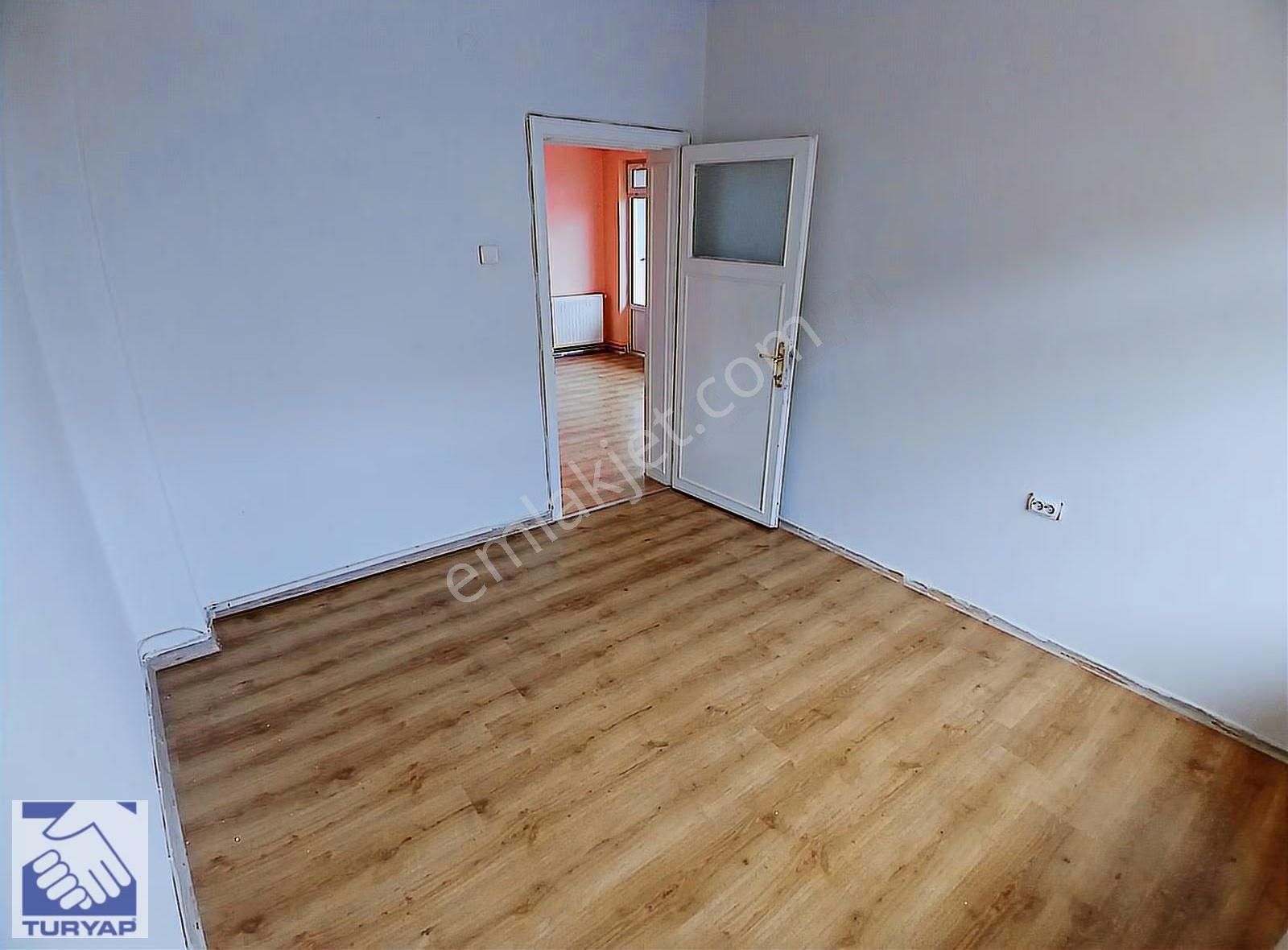 Aşağıeğlencede Merkezi Konumlu Ara Kat Kiralık 3+1 Daire - Görsel 12