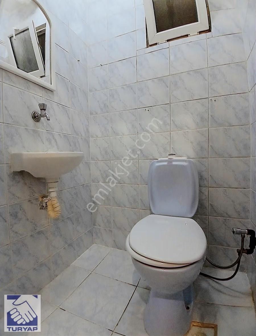 Aşağıeğlencede Merkezi Konumlu Ara Kat Kiralık 3+1 Daire - Görsel 6