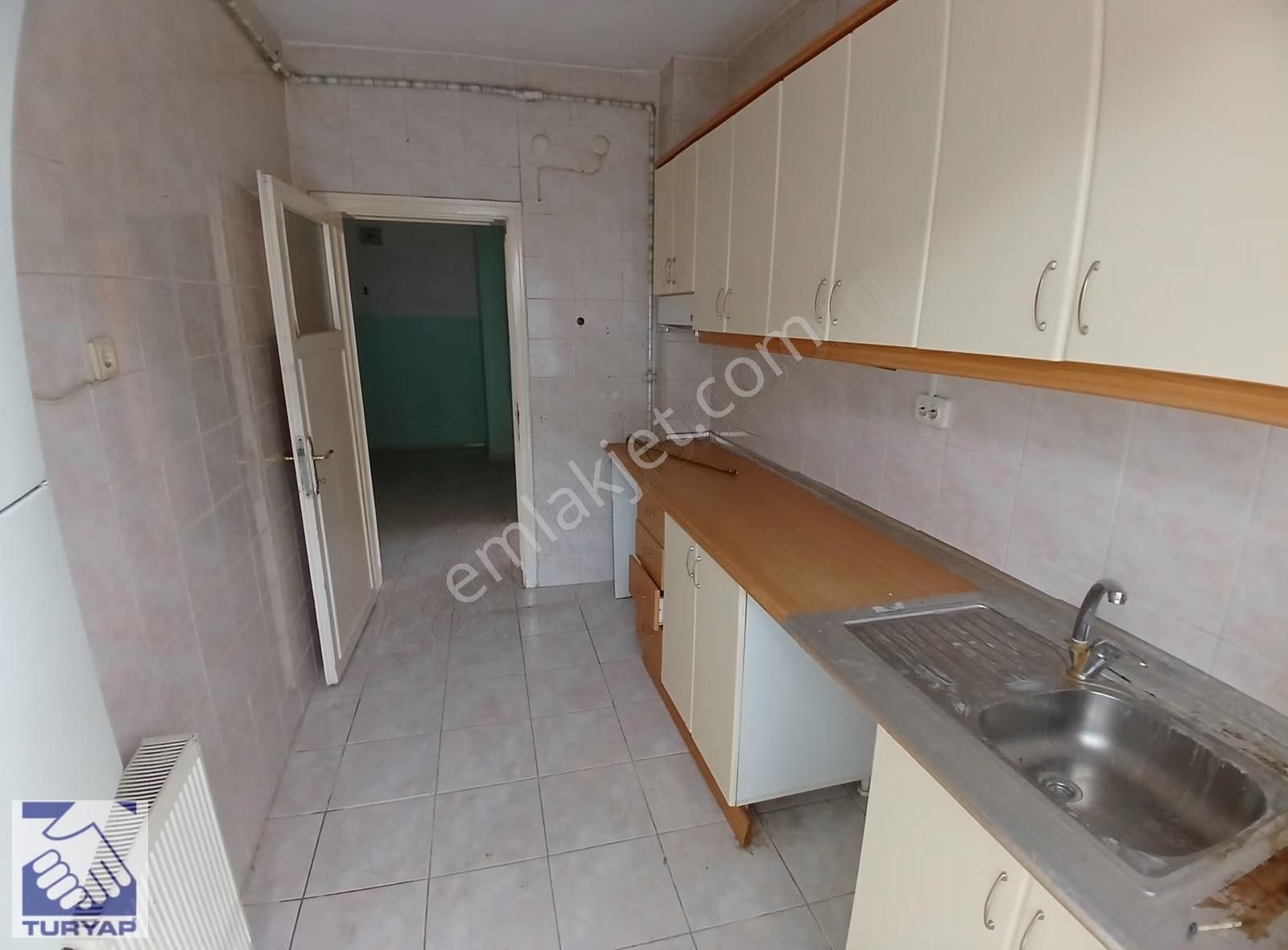 Aşağıeğlencede Merkezi Konumlu Ara Kat Kiralık 3+1 Daire - Görsel 8