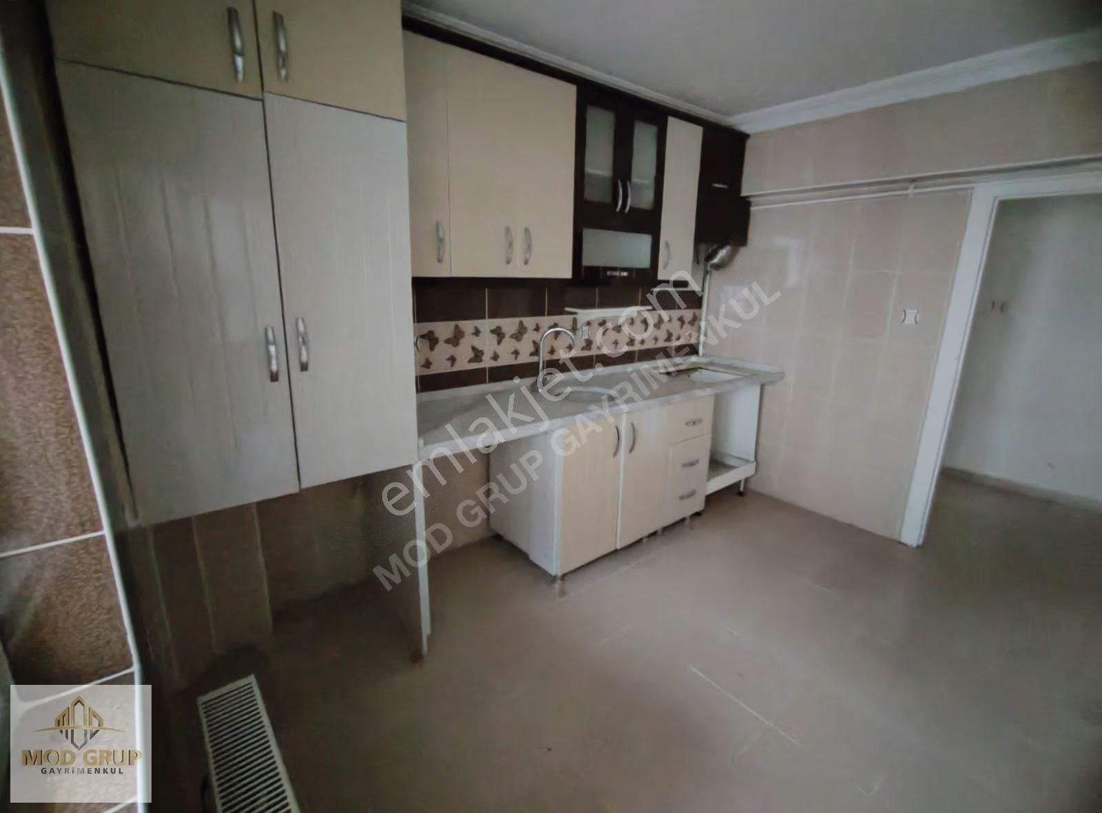 Eryaman Şeker Mahallesinde Arakatta Geniş 3+1 Kiralık Daire - Görsel 3