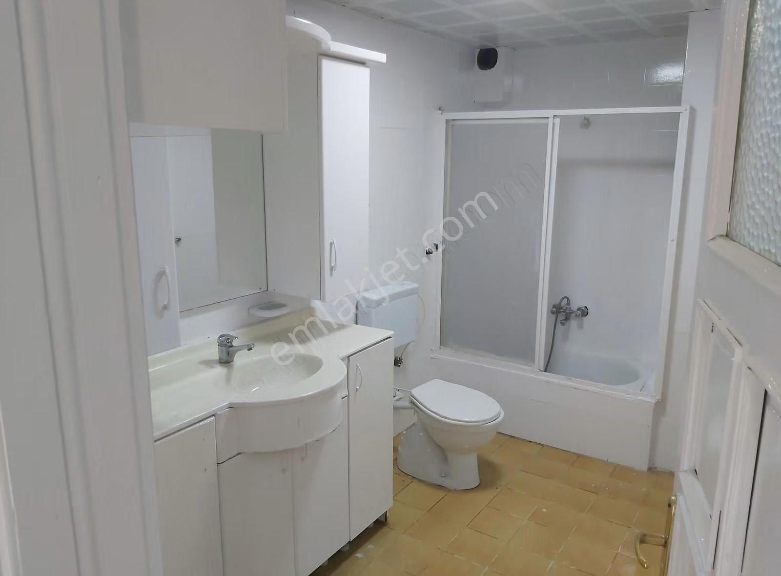 Bornova Atatürk Mahallesinde Satılık 3+1 Daire - Görsel 10