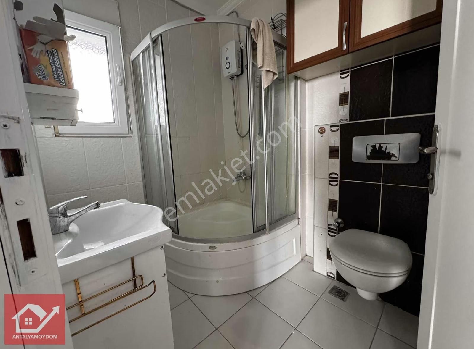Antalya Konyaaltı Liman Mahallesinde Merkezi Konumda Kiralik 1+1 - Görsel 8
