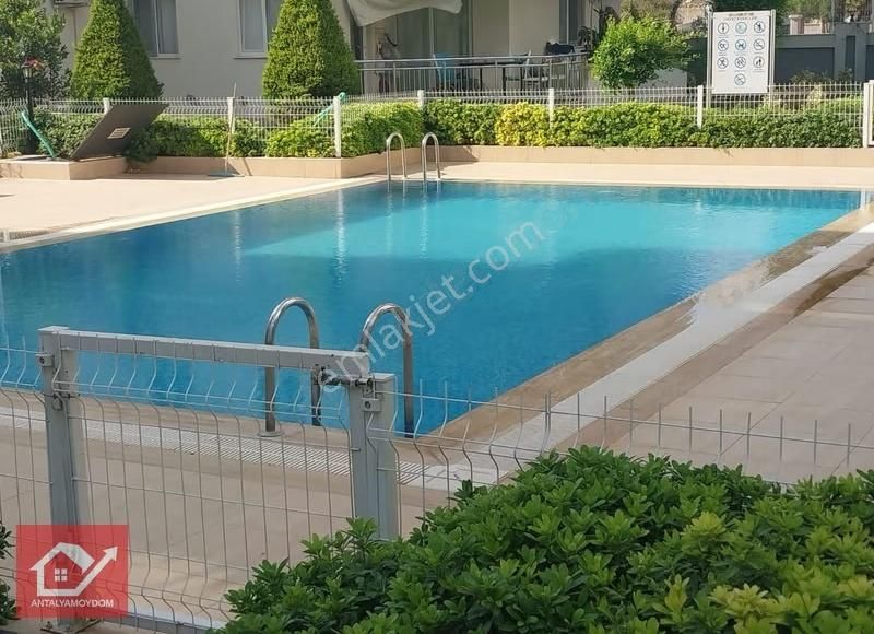 Hastaneye Yakın Site İçerisinde Eşyalı Kiralık 2+1