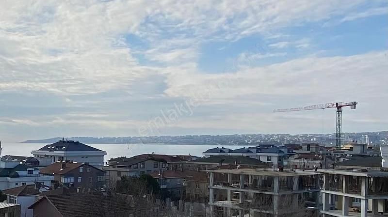 Acil Satılık Atatürk Mah Sahile 1 Dk Yürüme Mesafede Satılık3+2