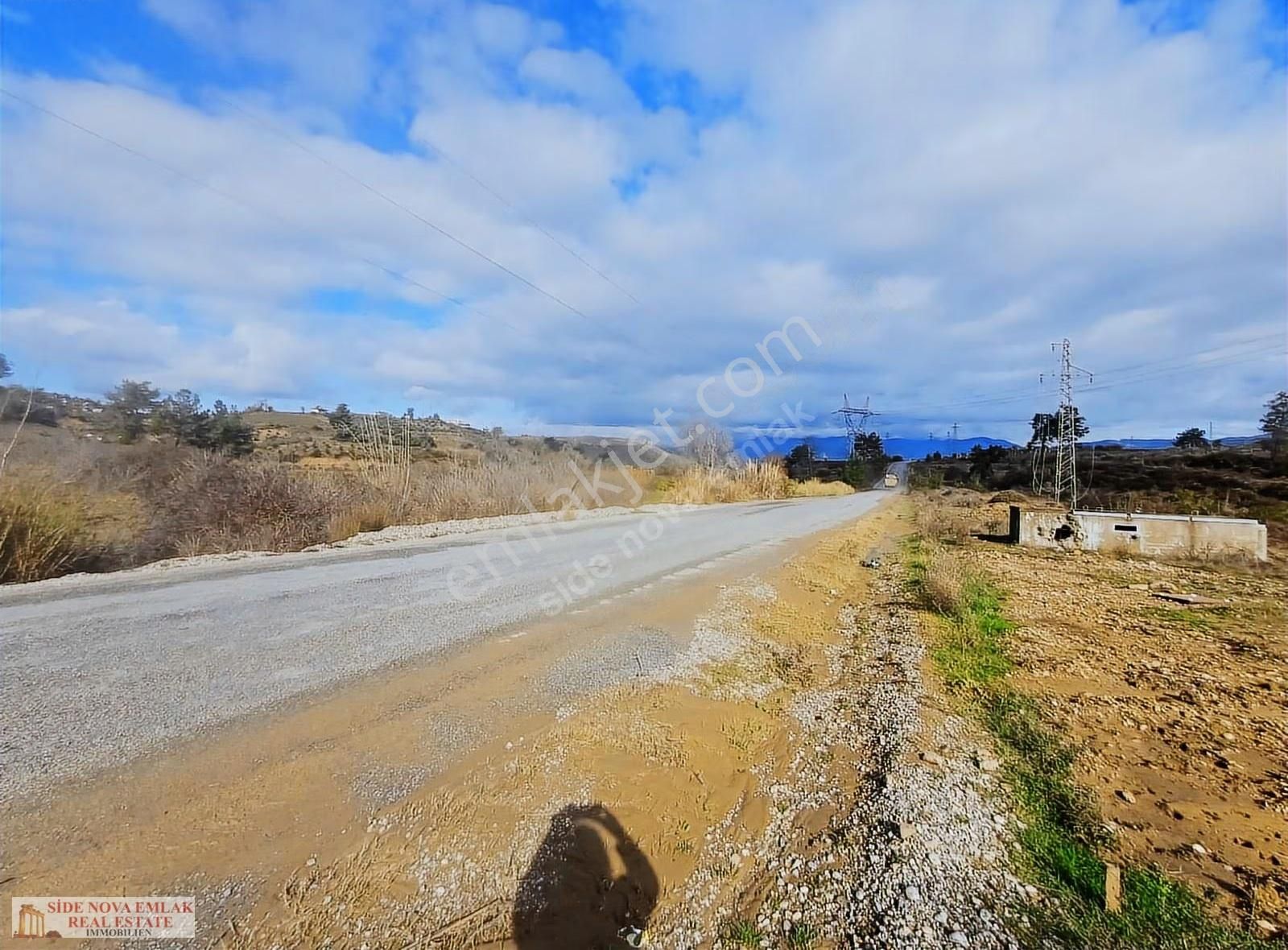 Manavgat Aşağıışıklar Da Yola Sıfır Arazi Satılık - Görsel 3