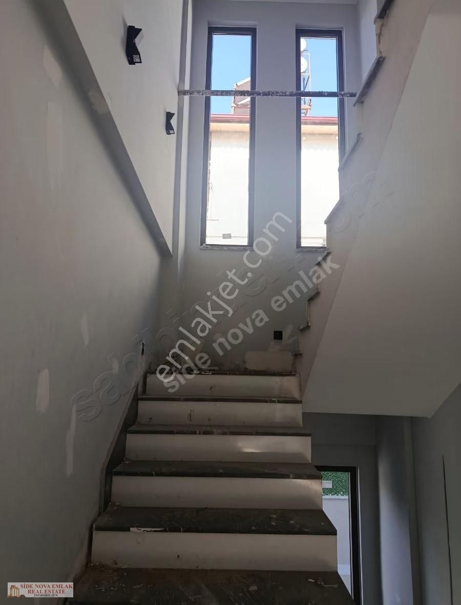 Manavgat Hatiplar Mahallesi Satılık 7+1 Villa - Görsel 3