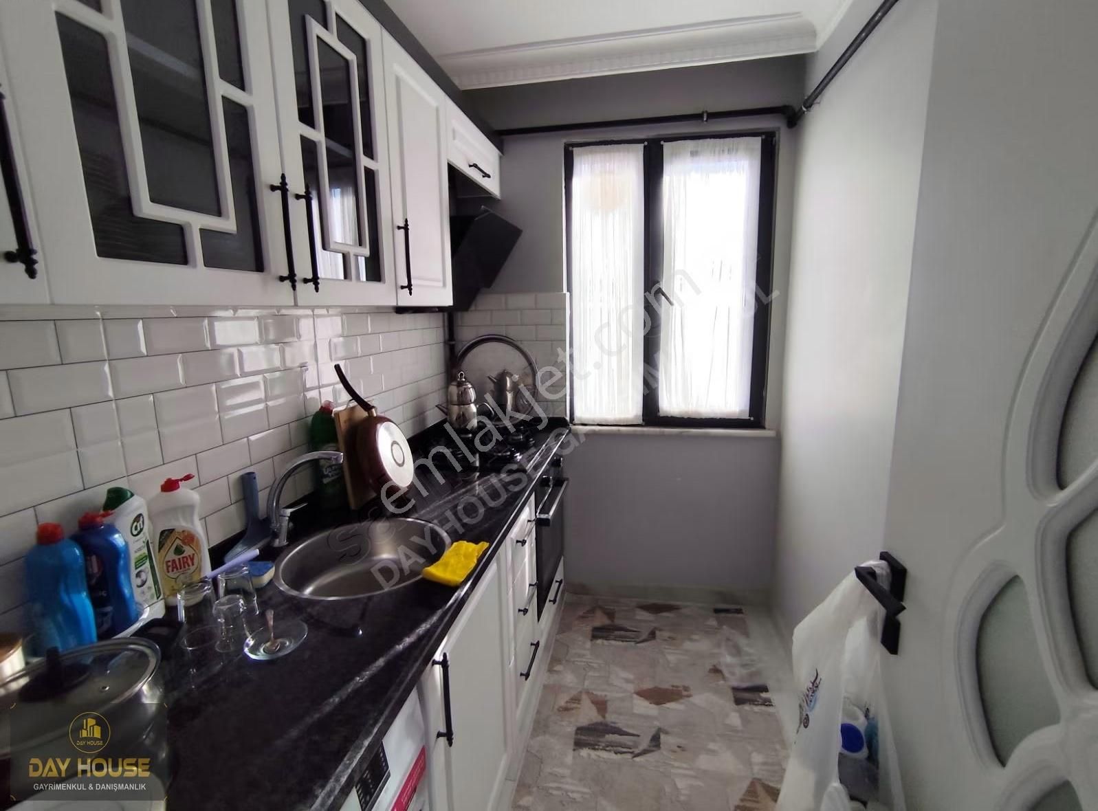 Acil Satılık Cadde Üzerinde 1 Yaşında Asansörlü Daire - Görsel 16