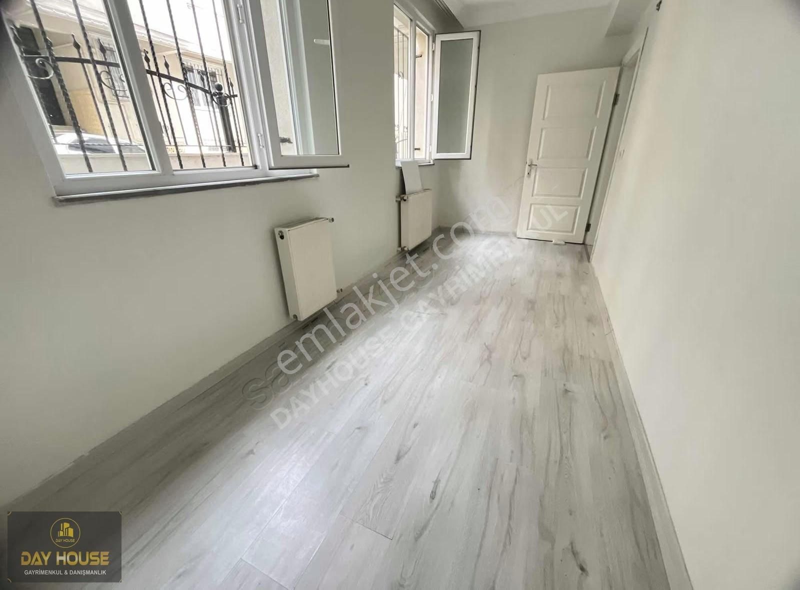 Zübeyde Hanım'da Ayrı Girişli 2+1 Yüksek Bahçe Katı - Görsel 11