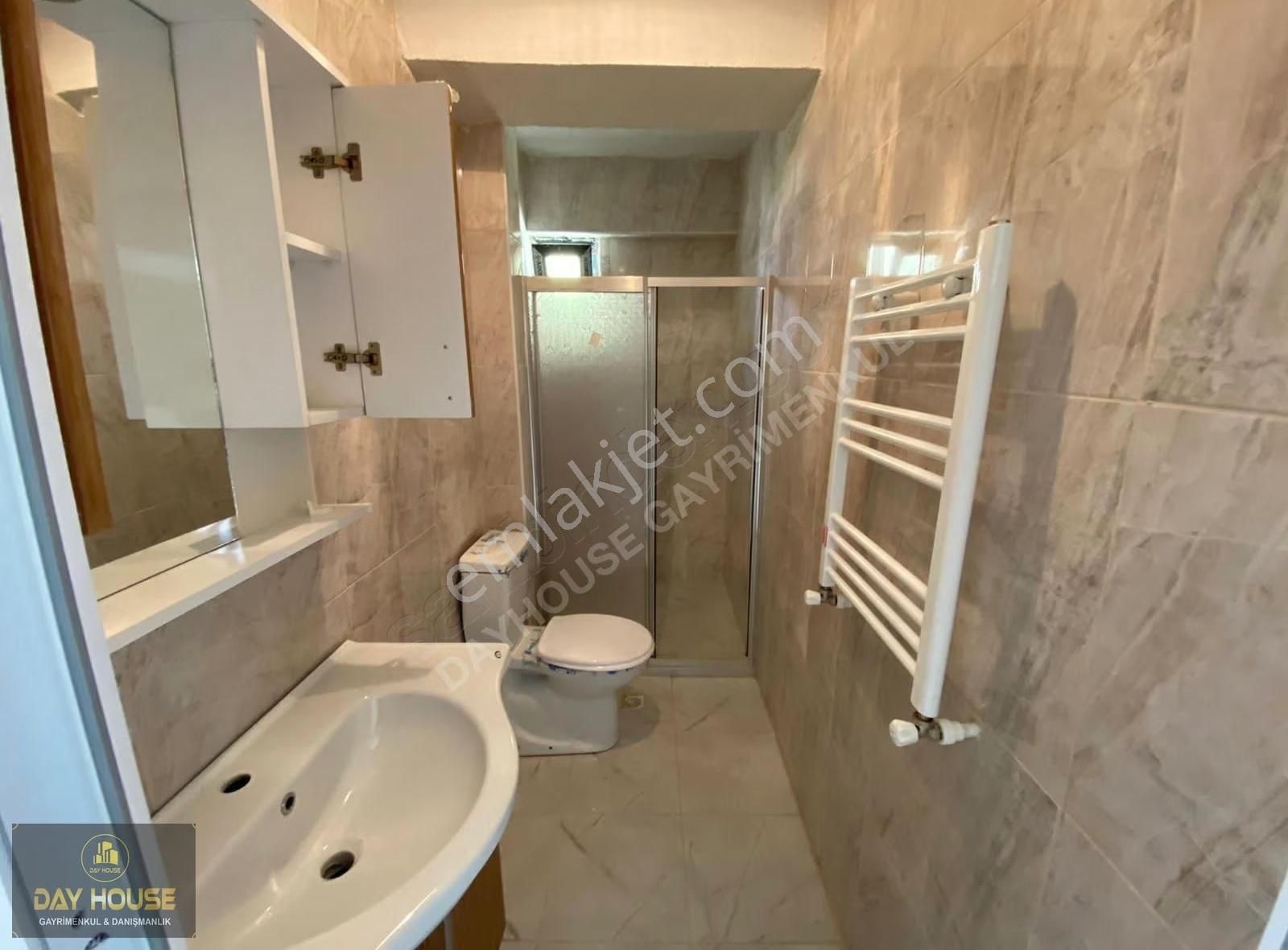 Day House Gayrimenkul'den 3 Yaşında Asansörlü Daire - Görsel 29