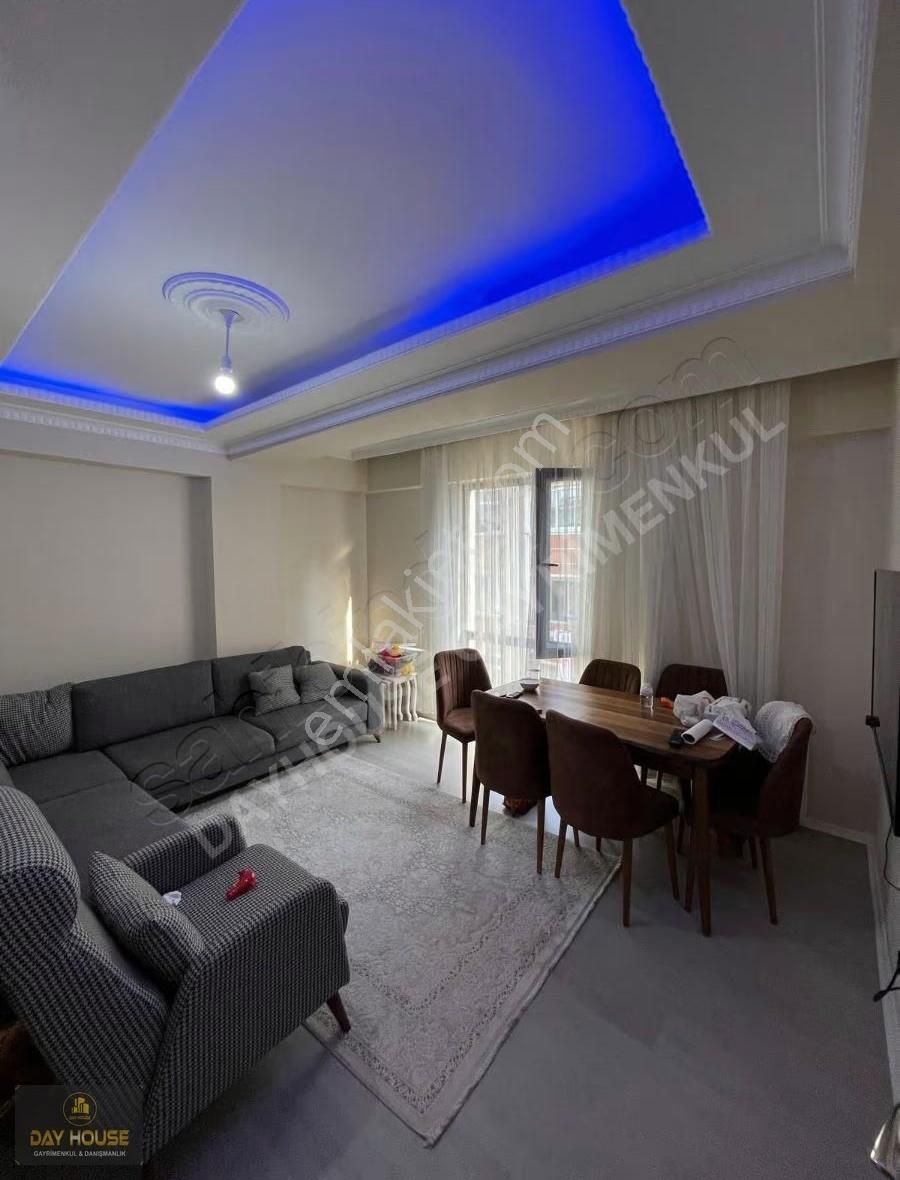 Day House Gayrimenkul'den 3 Yaşında Asansörlü Daire - Görsel 2