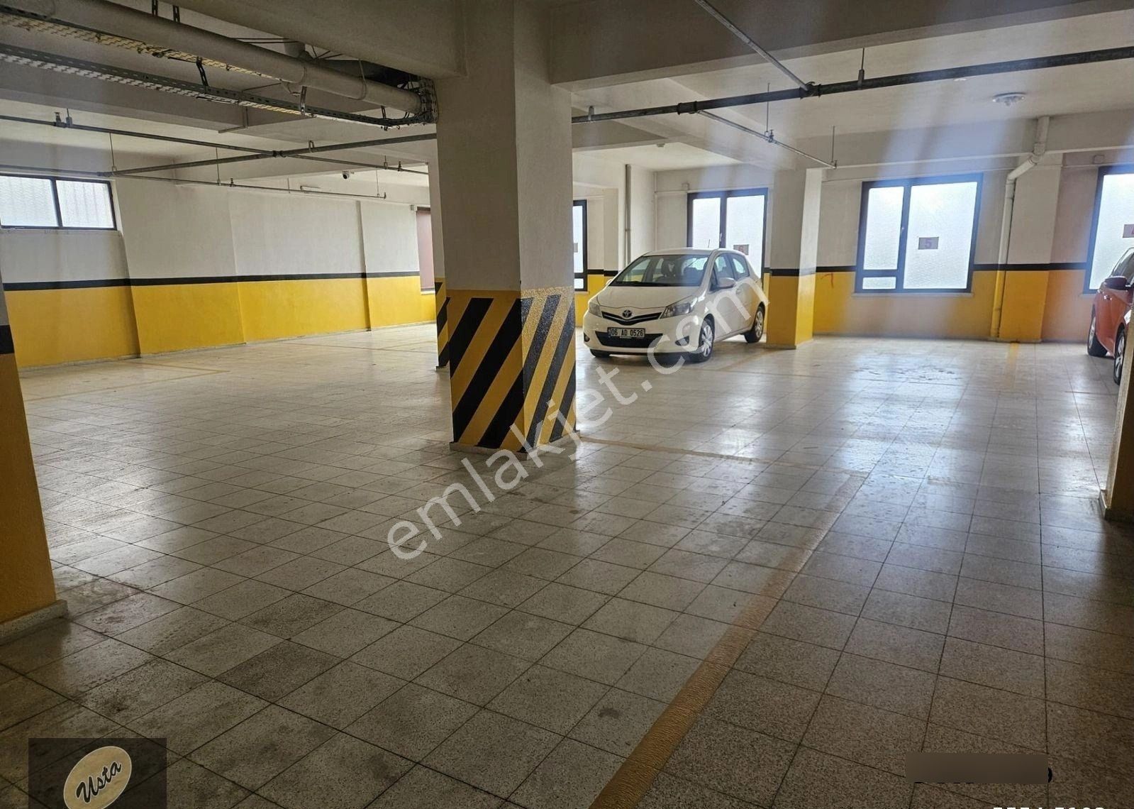 Çiğdem Mahallesinde Ara Katta 4+1 Mükemmel Kiralık Daire... - Görsel 31