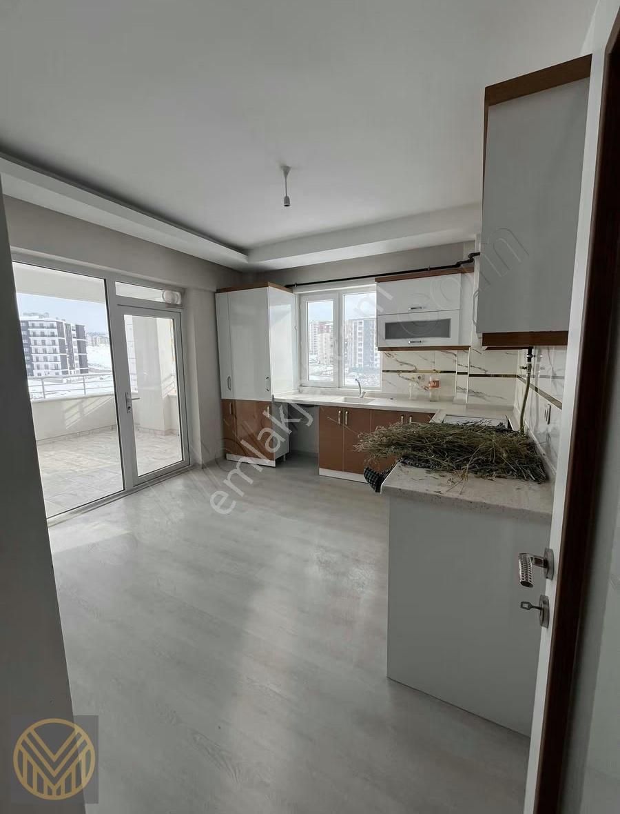 Mimsin Ana Cadde Üzeri 3+1 Kombili Kiralık Daire - Görsel 3