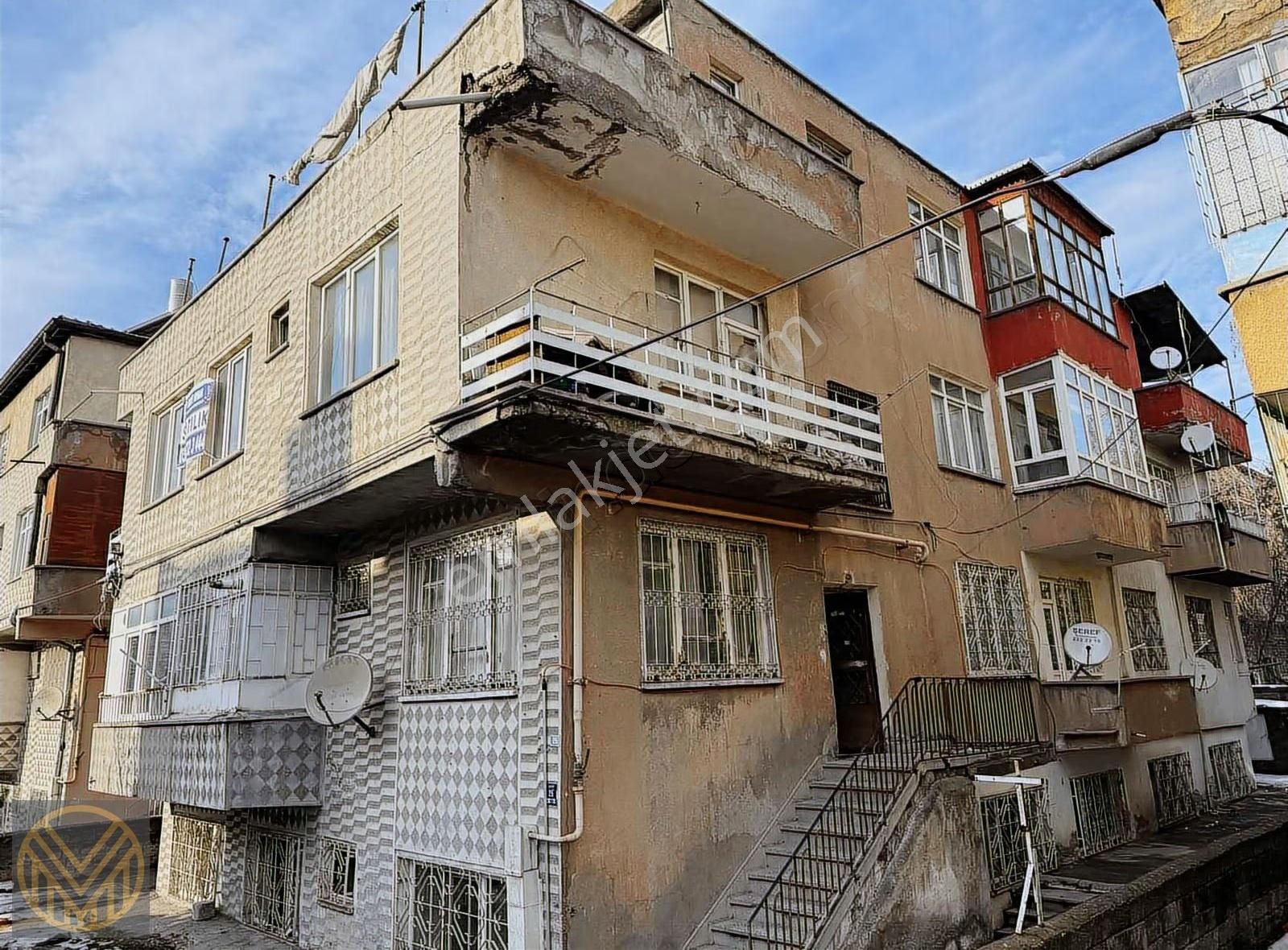 Aydınlıkevler'de Yatırımlık Meskenli Daire - Görsel 5