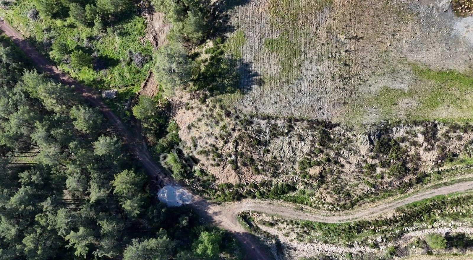 07 Truva Emlak'tan Olimpos'ta Satılık Tarla - Görsel 4