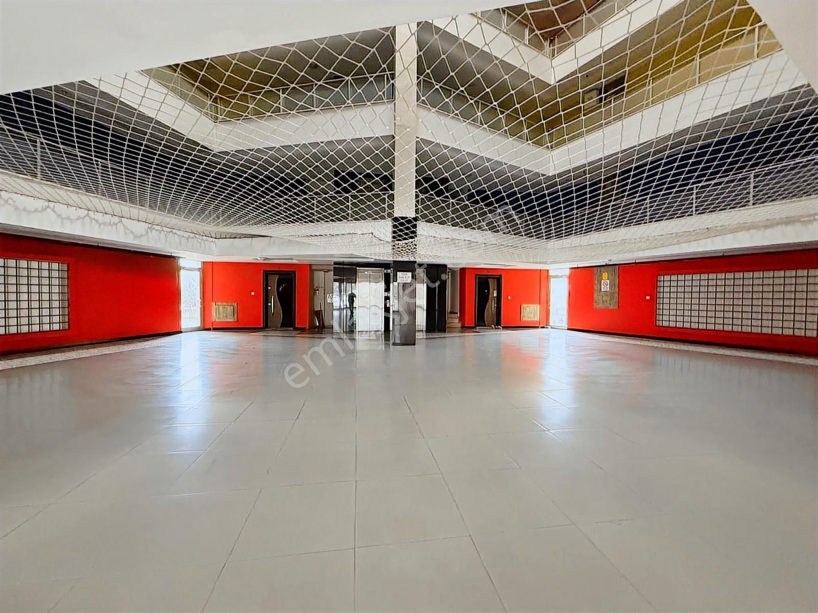 Orhan Gazi'den 2+1 Stüdyo Marsa Da Fırsat Dair Eşyalı Asansörlü