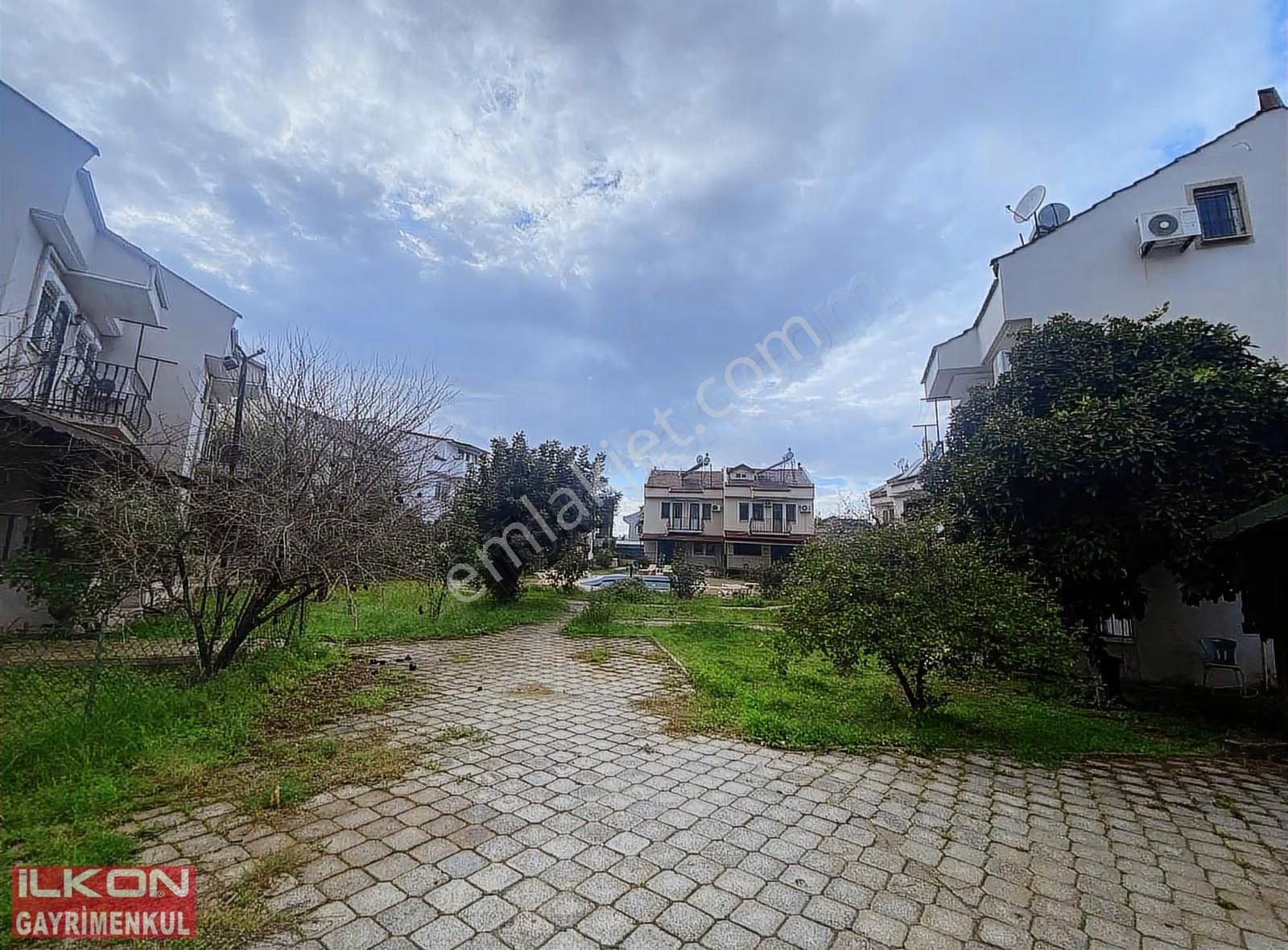 İlkon'dan Foça'da Nezih Konumda Satılık 4+1 Tripleks Villa - Görsel 27