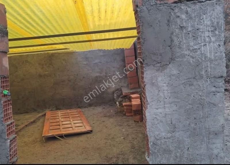 Orhaneli-karaoğlan'da İçinde Suyu Olan Satılık Tarla - Görsel 6