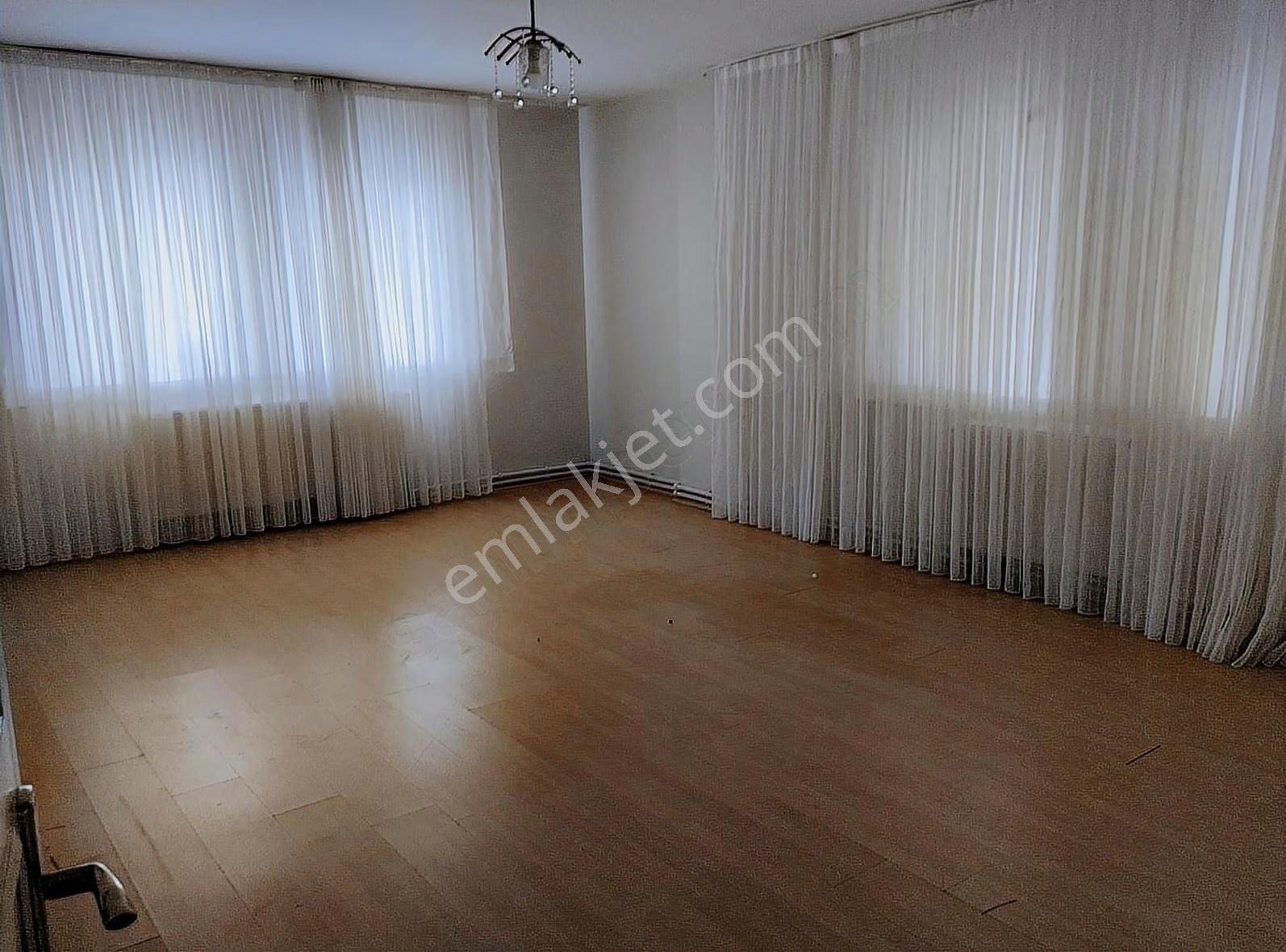 Görükle Mah. Site İçinde, Ayrı Mutfaklı, Geniş Kiralık 3+1 Daire - Görsel 2