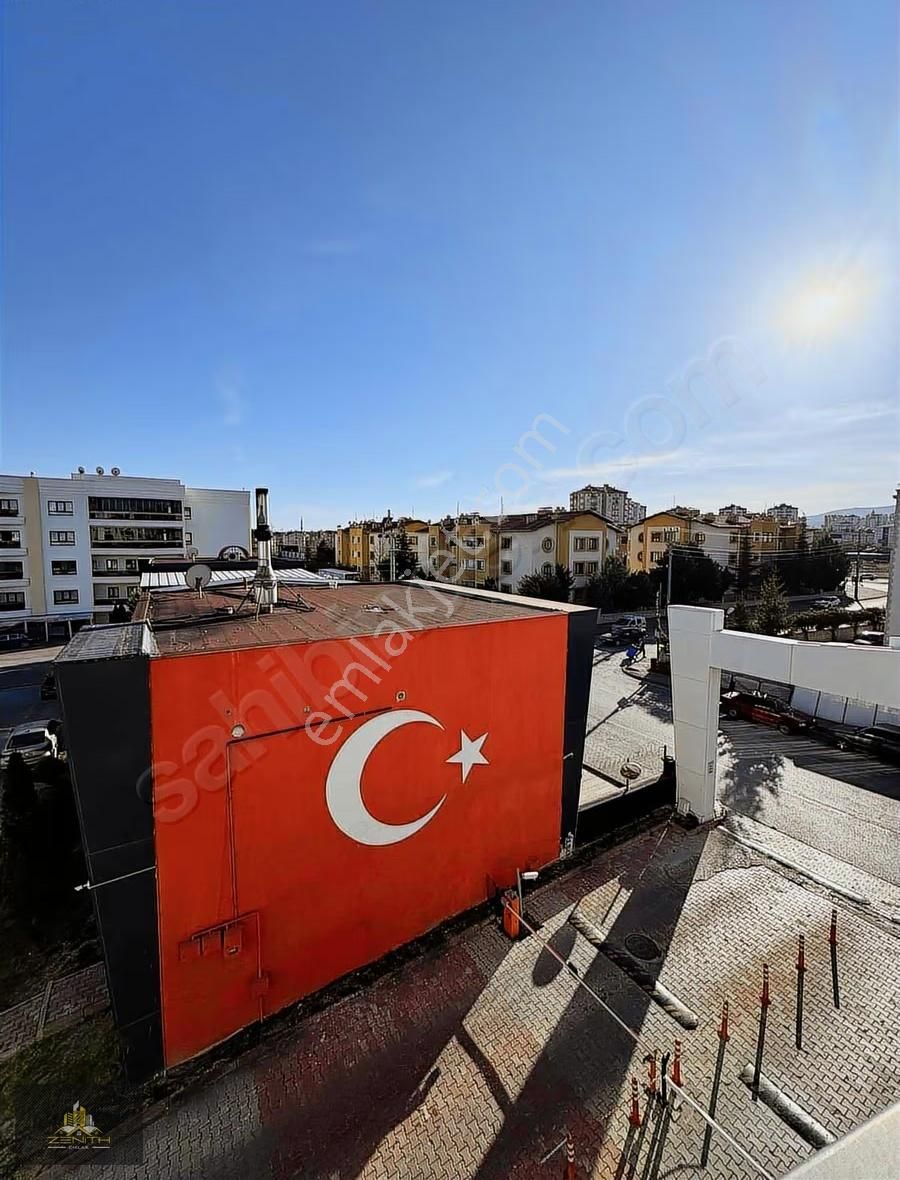 Bakyapı Sitesinde 3+1 Eşyalı Kiralık Daire - Görsel 25