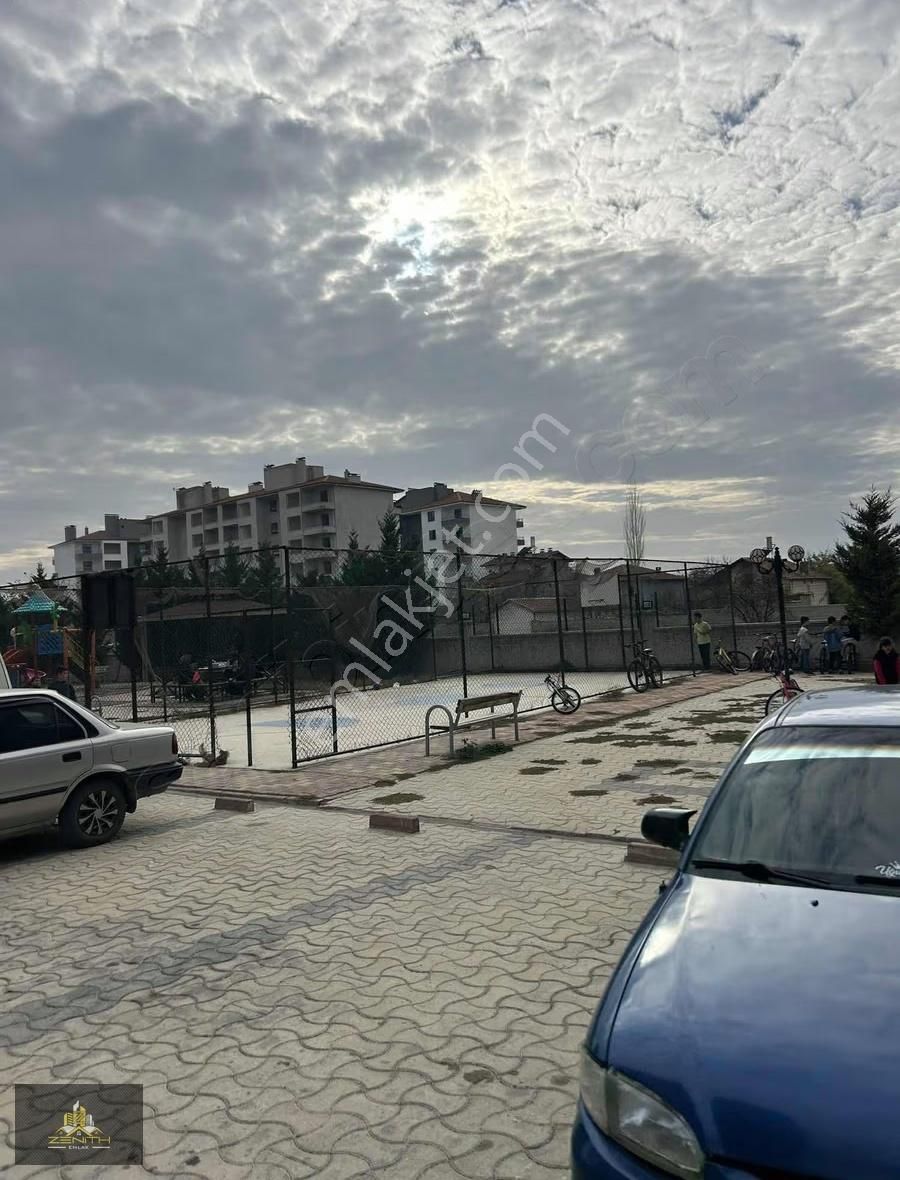 Emirgazi Mahallesi Satılık Fırsat Daire - Görsel 2