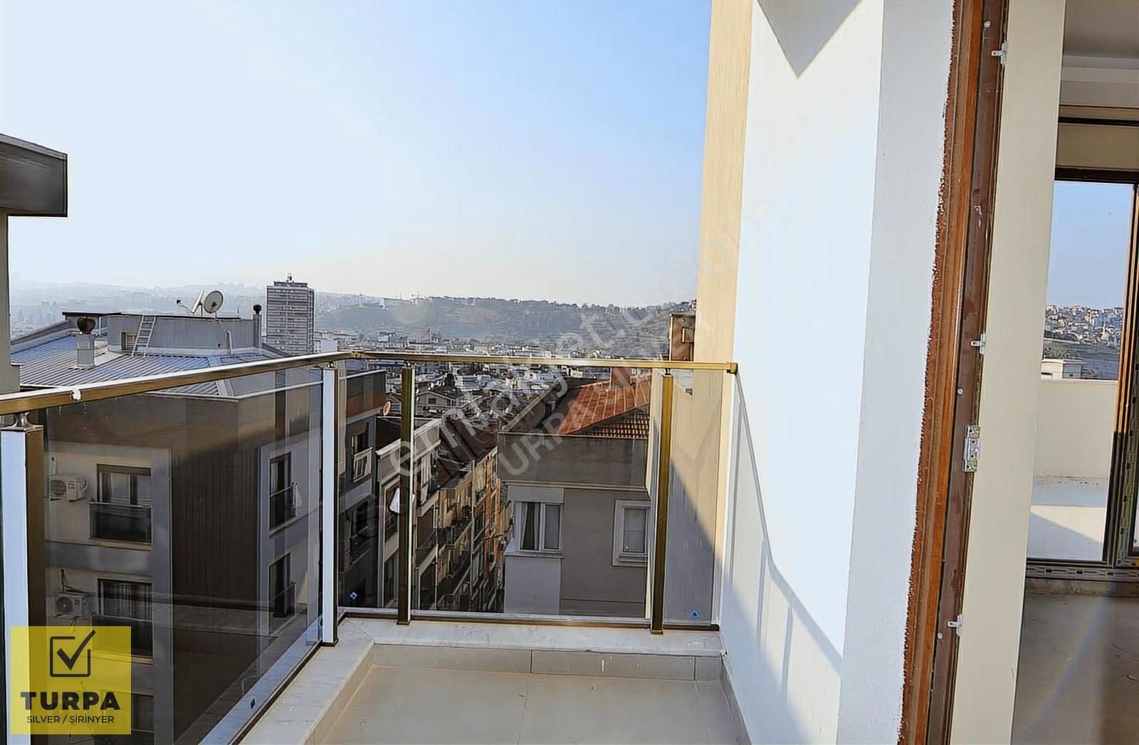 Teras Manzaralı Şirinyer İzbana Yakın Yatırımlık 1+1 - Görsel 12