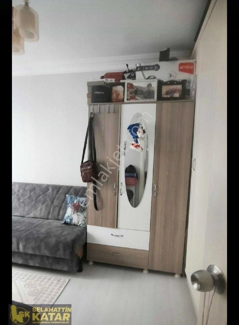 Setbaşıüstü Sakaldöken Cadde Üzeri 2+1.95m.2.kat.kombili. Daire - Görsel 9