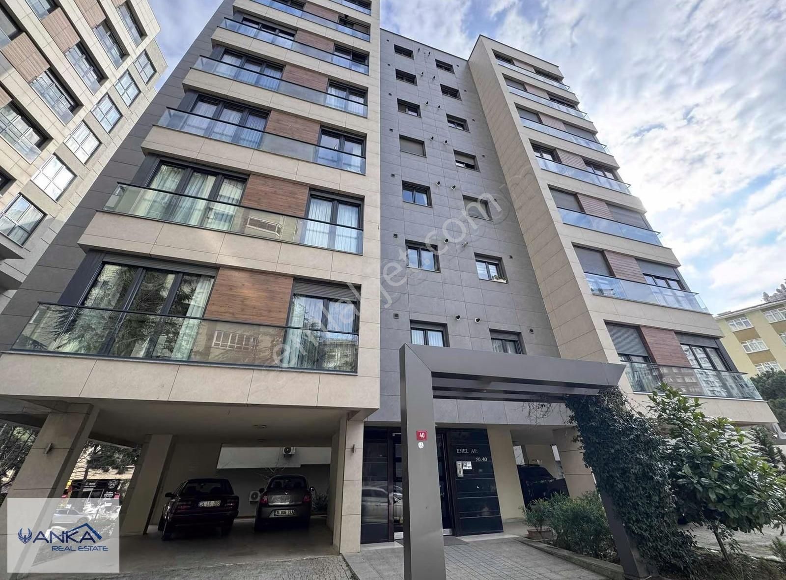 Kadıköy Kozyatağı Bostancı Metro Yanında 3+1 Kiralık Lüks Daire