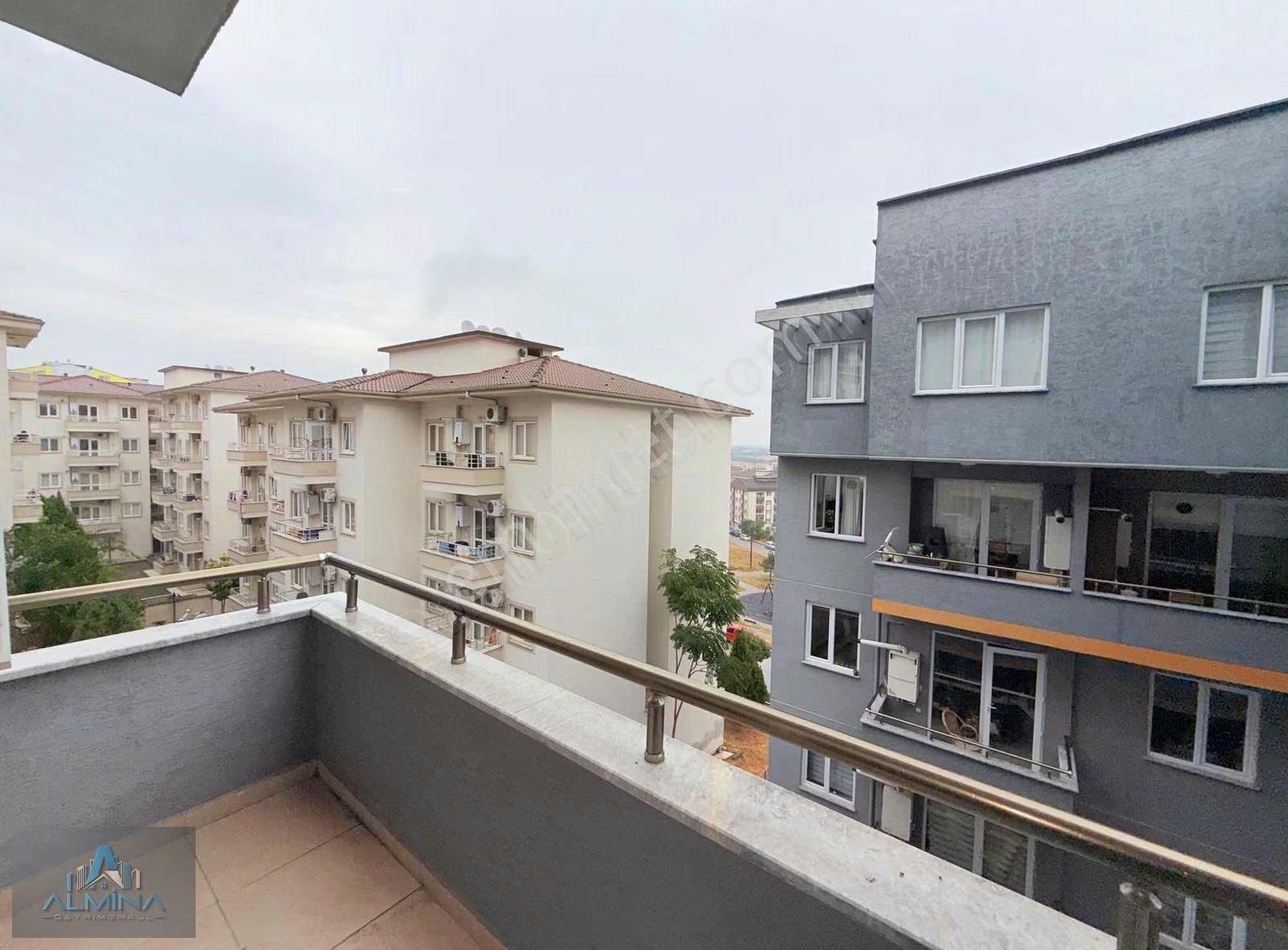 Almina'dan Ana Caddeye Yürme Mesafesinde Yatırımlık Daire - Görsel 3