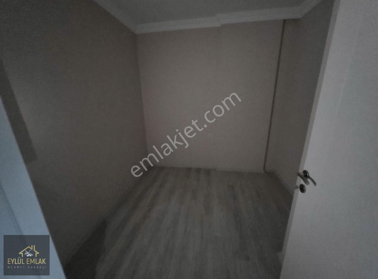 Mumcular Ana Cadde Üzeri Kiralık - Görsel 7