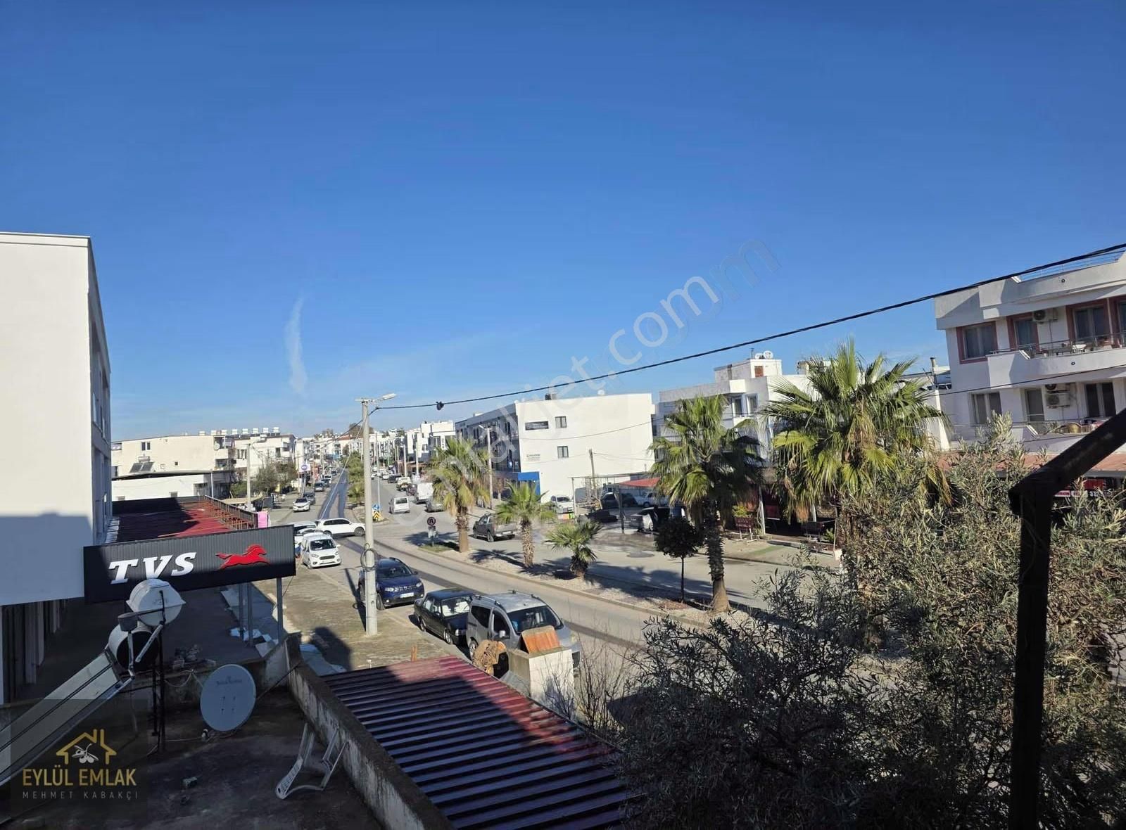 Eylül Emlaktan Ana Cadde De Satılık 2+1 Daire