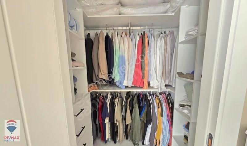 Tramvay Altında Gök Evlerde Site İçerisinde Satılık 4+1 Daire - Görsel 6