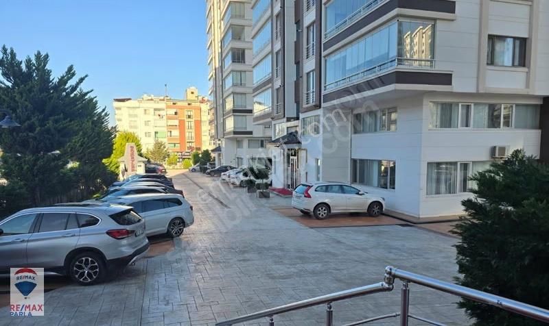 Tramvay Altında Gök Evlerde Site İçerisinde Satılık 4+1 Daire - Görsel 9