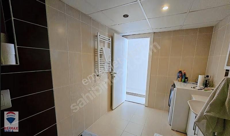 Tramvay Altında Gök Evlerde Site İçerisinde Satılık 4+1 Daire - Görsel 19