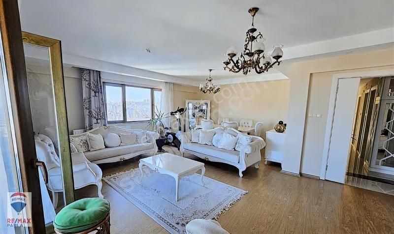 Tramvay Altında Gök Evlerde Site İçerisinde Satılık 4+1 Daire - Görsel 18