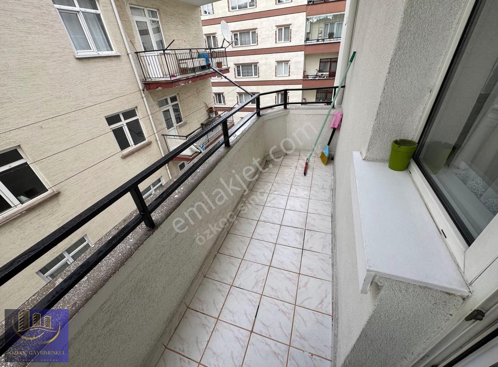 Plevne'de 3+1 Arakat Full+full Yapılı Merkezi Konum Çift Balkon - Görsel 23