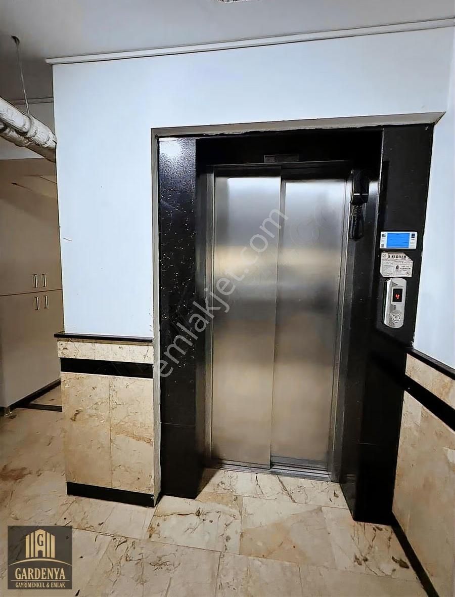 Acil Satılık 3+1 165 M2 Daire - Görsel 3