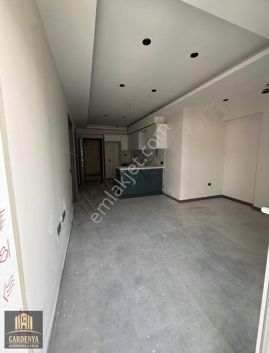 Havuzlu Site De Sıfır Ara Kat 1+1 Daire - Görsel 4